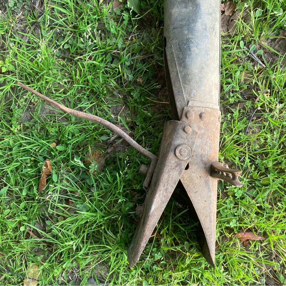 Antique Cultivator Garden Tool Seed Planter 33” Long Wood Handle - Picture 10 of 15